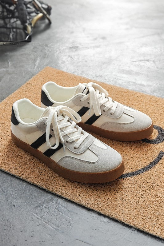 Striped Lace-up Flat Sneakers HOUSE OF SHE