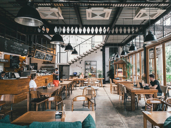 Curated Lifestyle Experiences: From Café Elegance to Boutique Allures