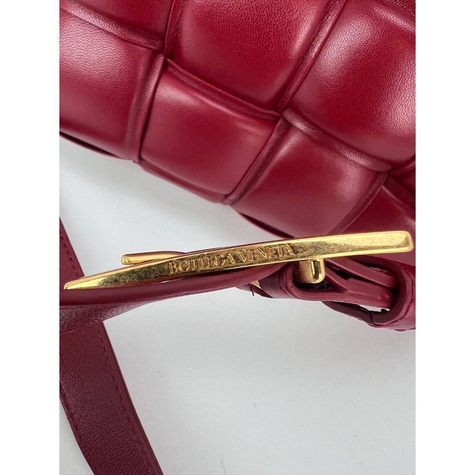 Bottega Veneta Red Nappa Maxi Intreccio Padded Cassette Crossbody Bag - HOUSE OF SHE
