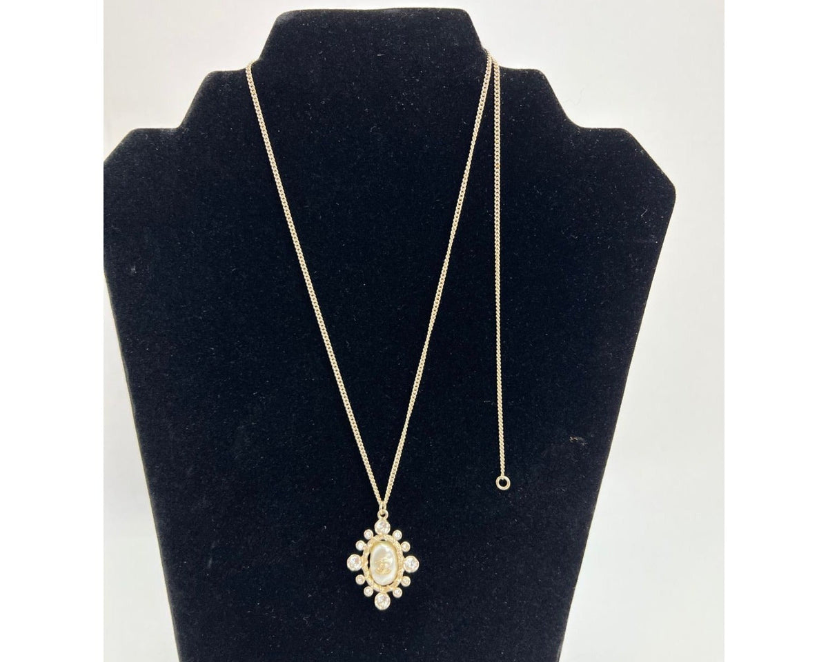 Chanel Crystal CC Necklace Gold Pearly Fashion Jewelry - HOUSE OF SHE