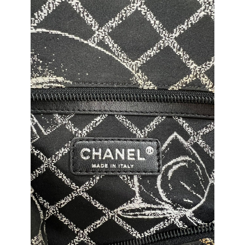 Chanel Essential 31 Rue Cambon Slopping White Leather Tote - HOUSE OF SHE