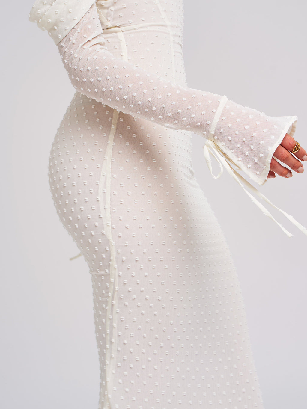 Kaia Long Sleeve Off Shoulder Maxi Dress - HOUSE OF SHE
