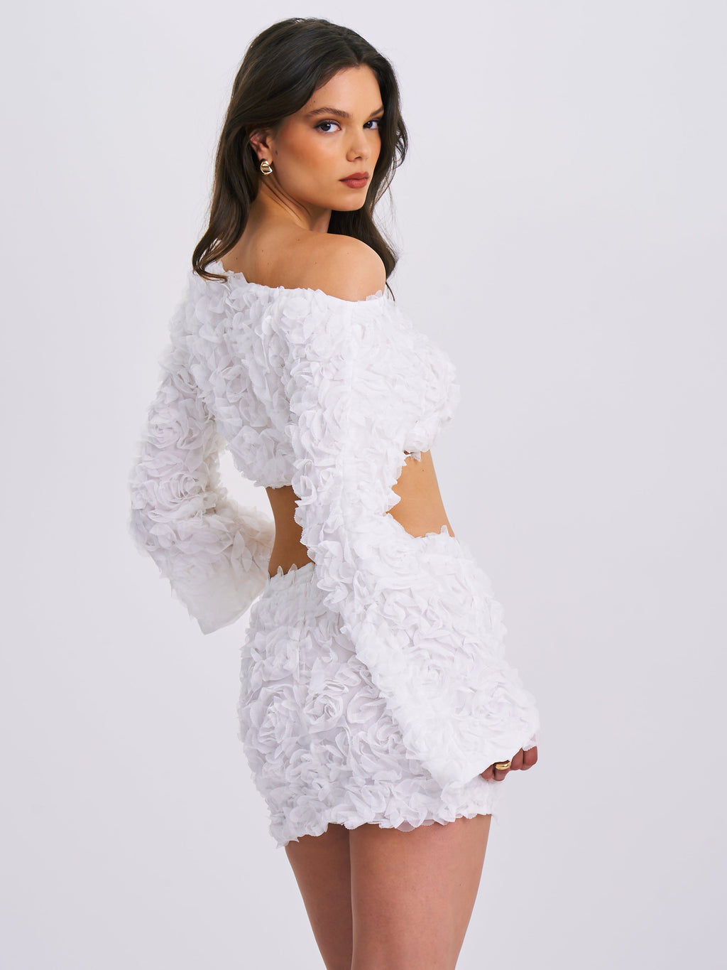 Qiana White Floral Appliqué Long Sleeve Off Shoulder Crop Top - HOUSE OF SHE