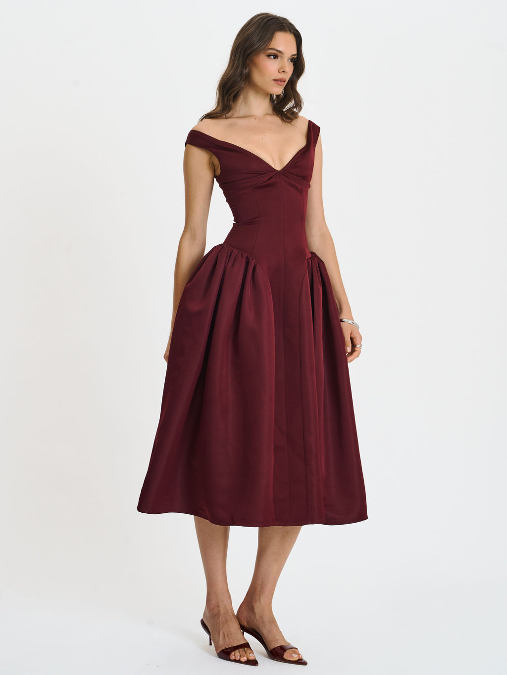 Omella Burgundy Ruched Bust Sweetheart Flared Midi Dress