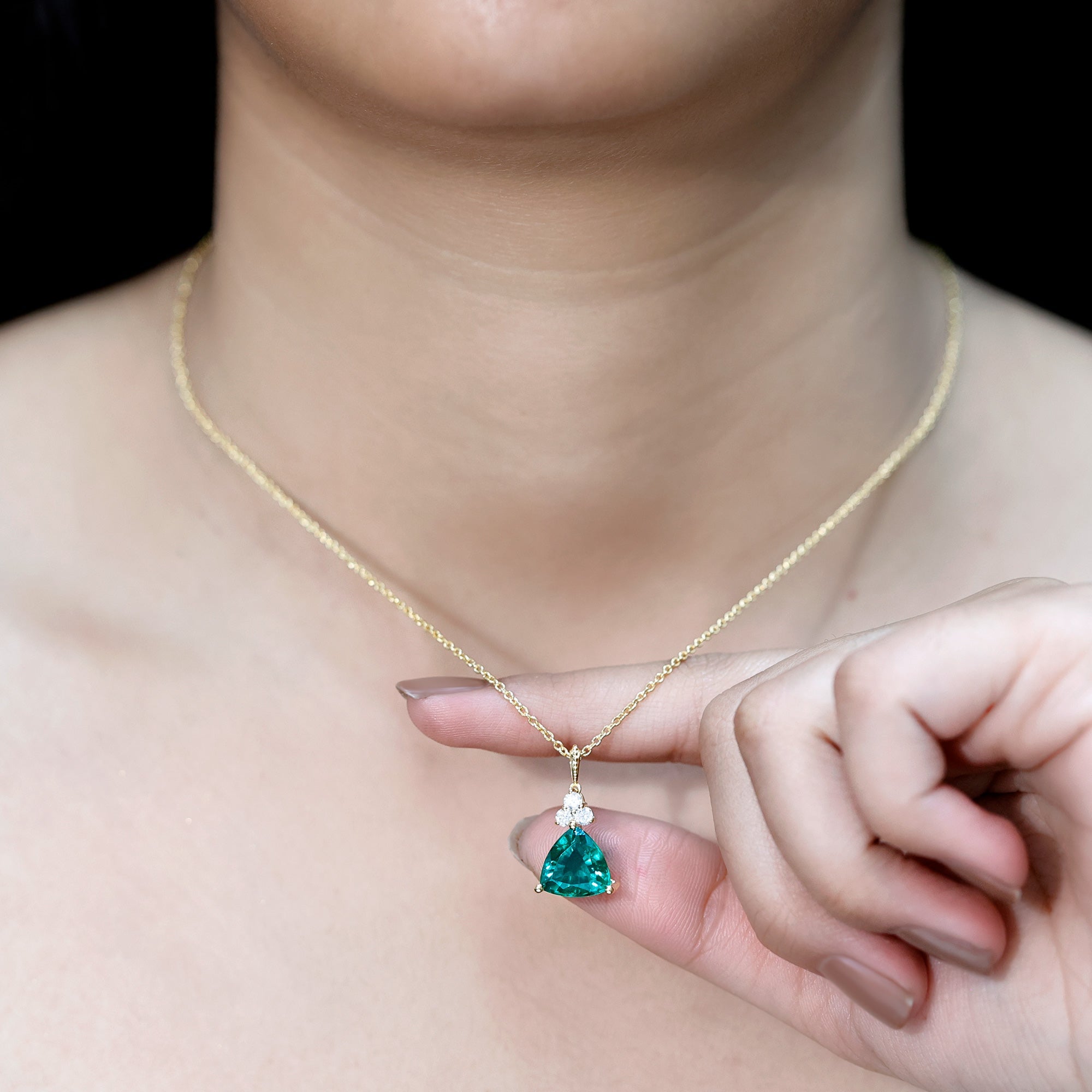 3.5 Carat Trilliant Cut Lab Grown Emerald Diamond Bridal Necklace With Chain