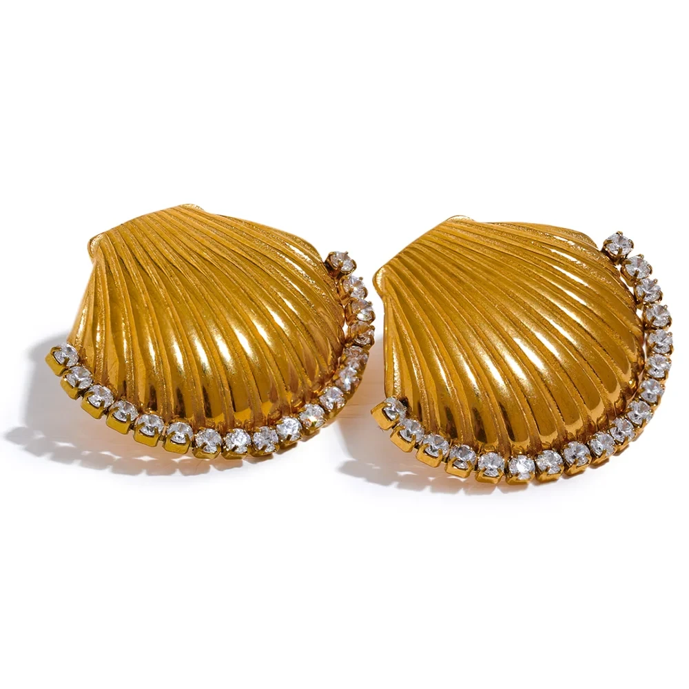 Mia Shell Stud Earrings - HOUSE OF SHE