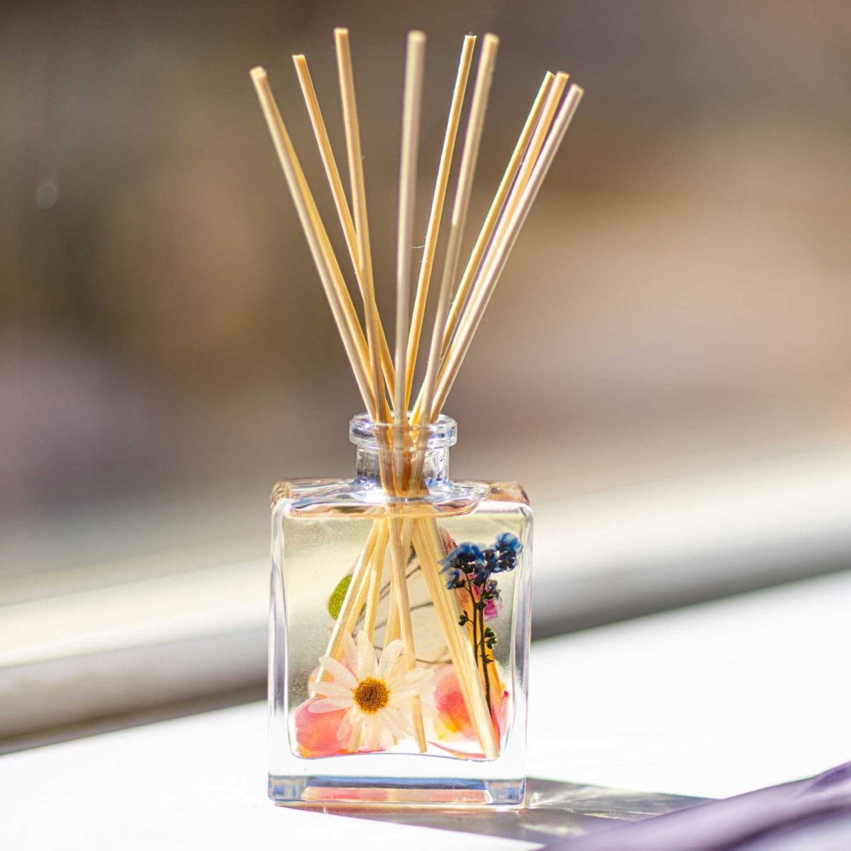 Accent Botanical Reed Diffuser - Apricot Rose - HOUSE OF SHE