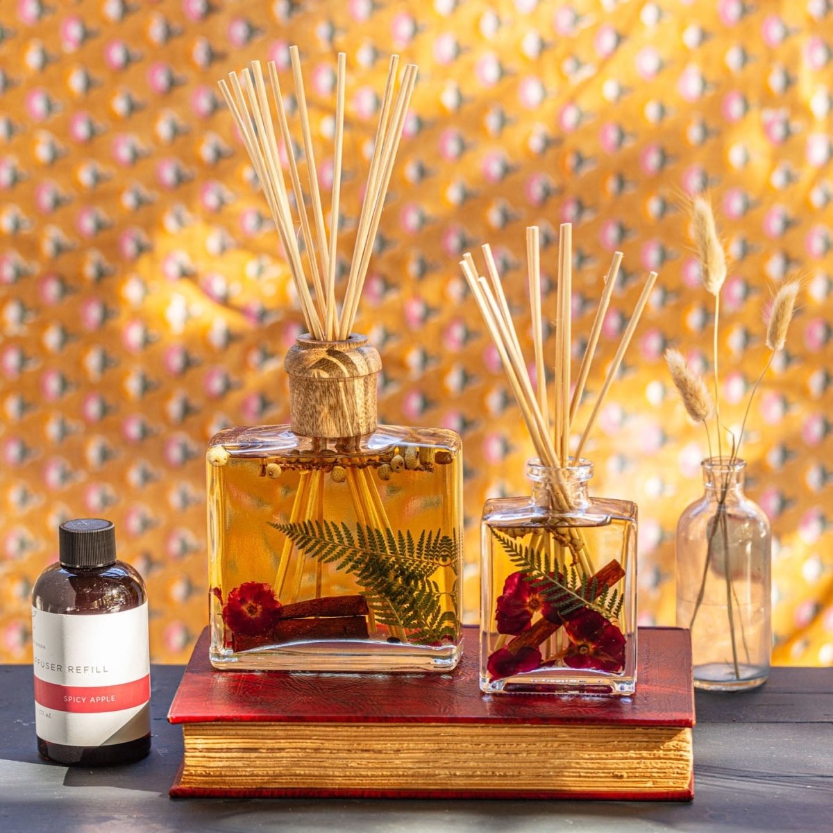 Accent Botanical Reed Diffuser - Spicy Apple - HOUSE OF SHE