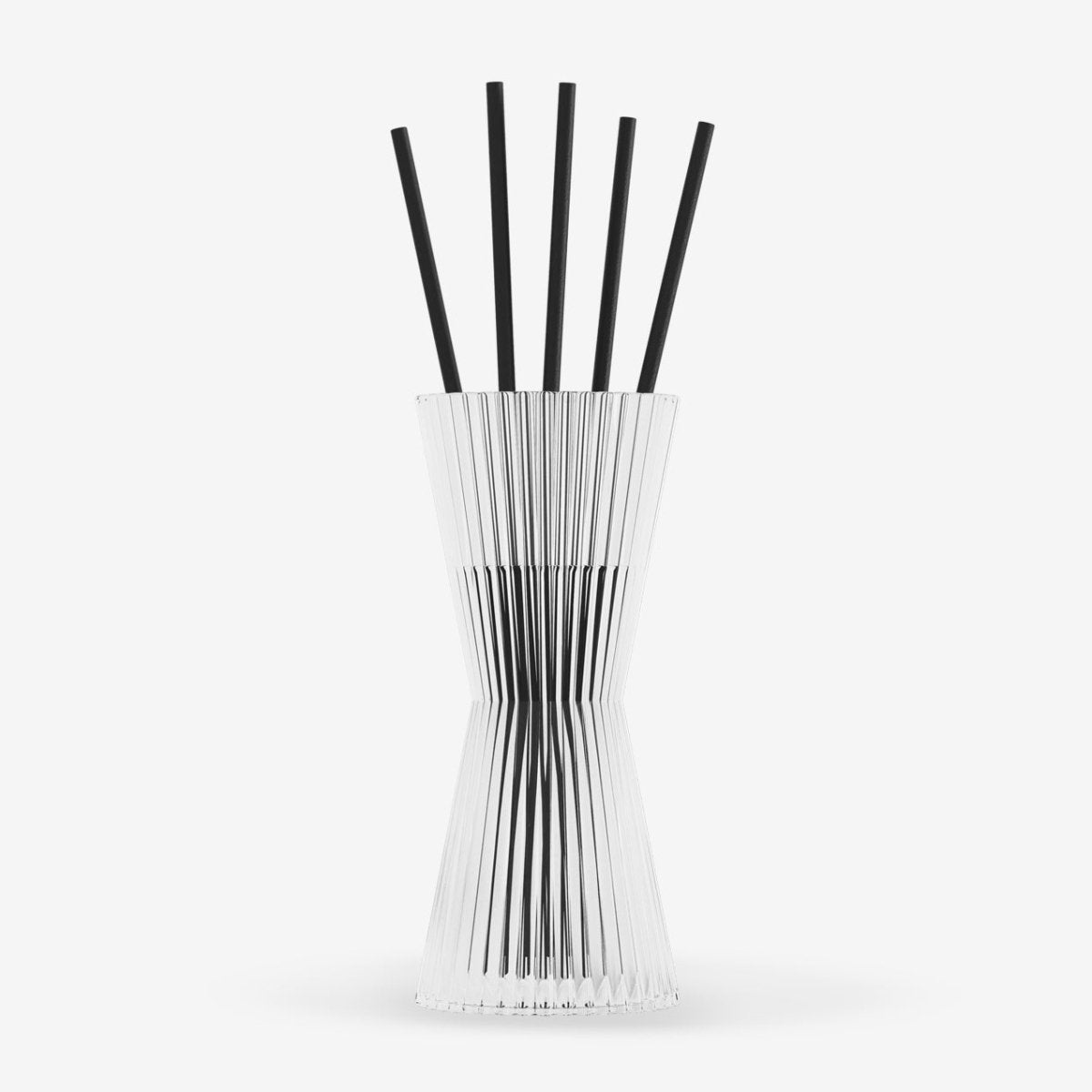 AIZ Reed Diffuser in Cedar & Black Cherry - HOUSE OF SHE