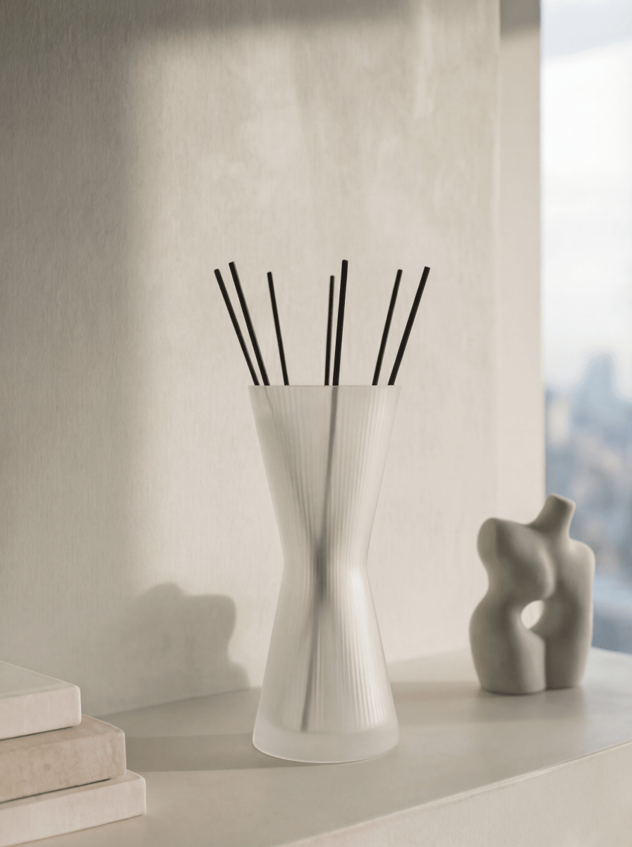 AIZ Reed Diffuser in Cedar & Black Cherry - HOUSE OF SHE