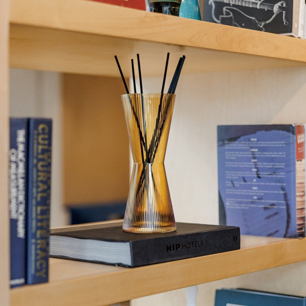 AIZ Reed Diffuser in Cedar & Black Cherry - HOUSE OF SHE