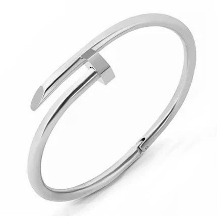 Axel Nail Bracelet - HOUSE OF SHE