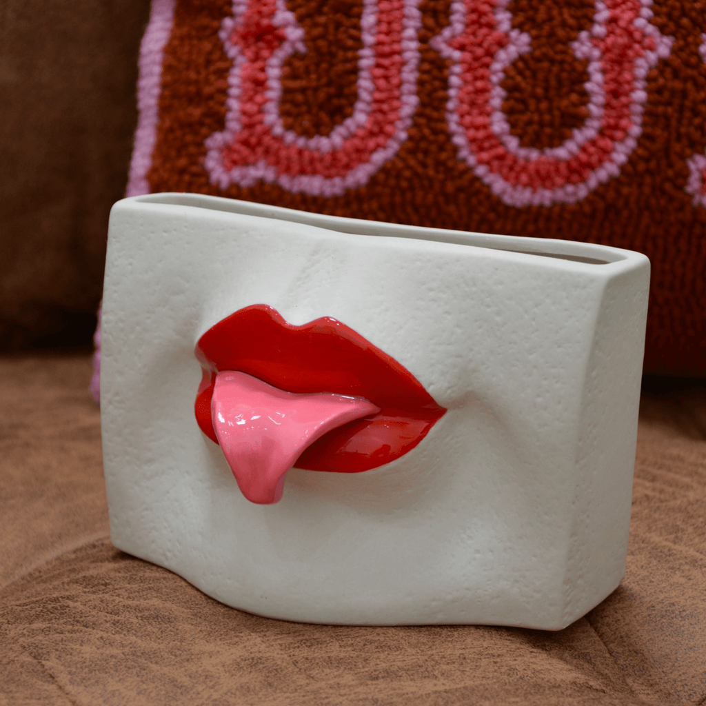 TONGUE TIED VASE