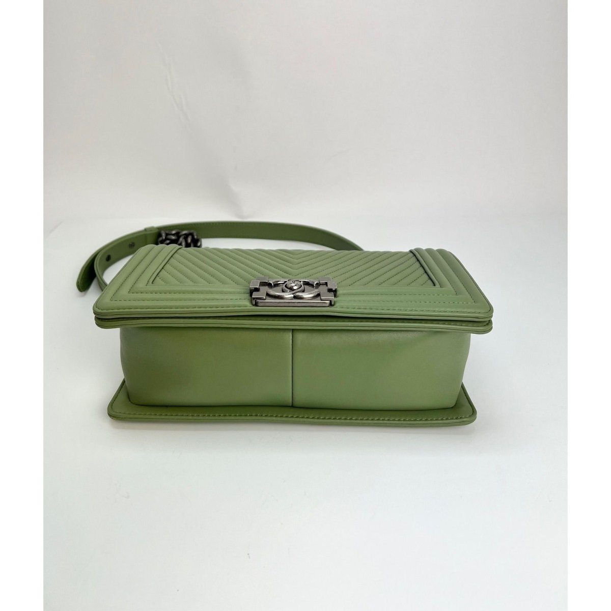 Chanel Calfskin Chevron Quilted Medium Boy Flap Light Green Bag - HOUSE OF SHE
