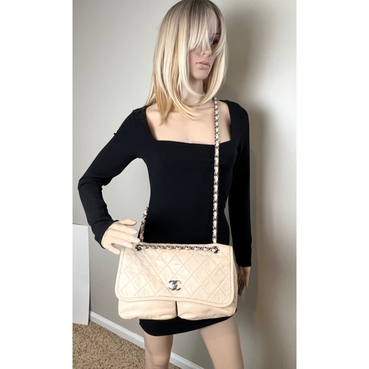 Chanel Grained leather Medium Natural Beauty Beige Flap Bag - HOUSE OF SHE