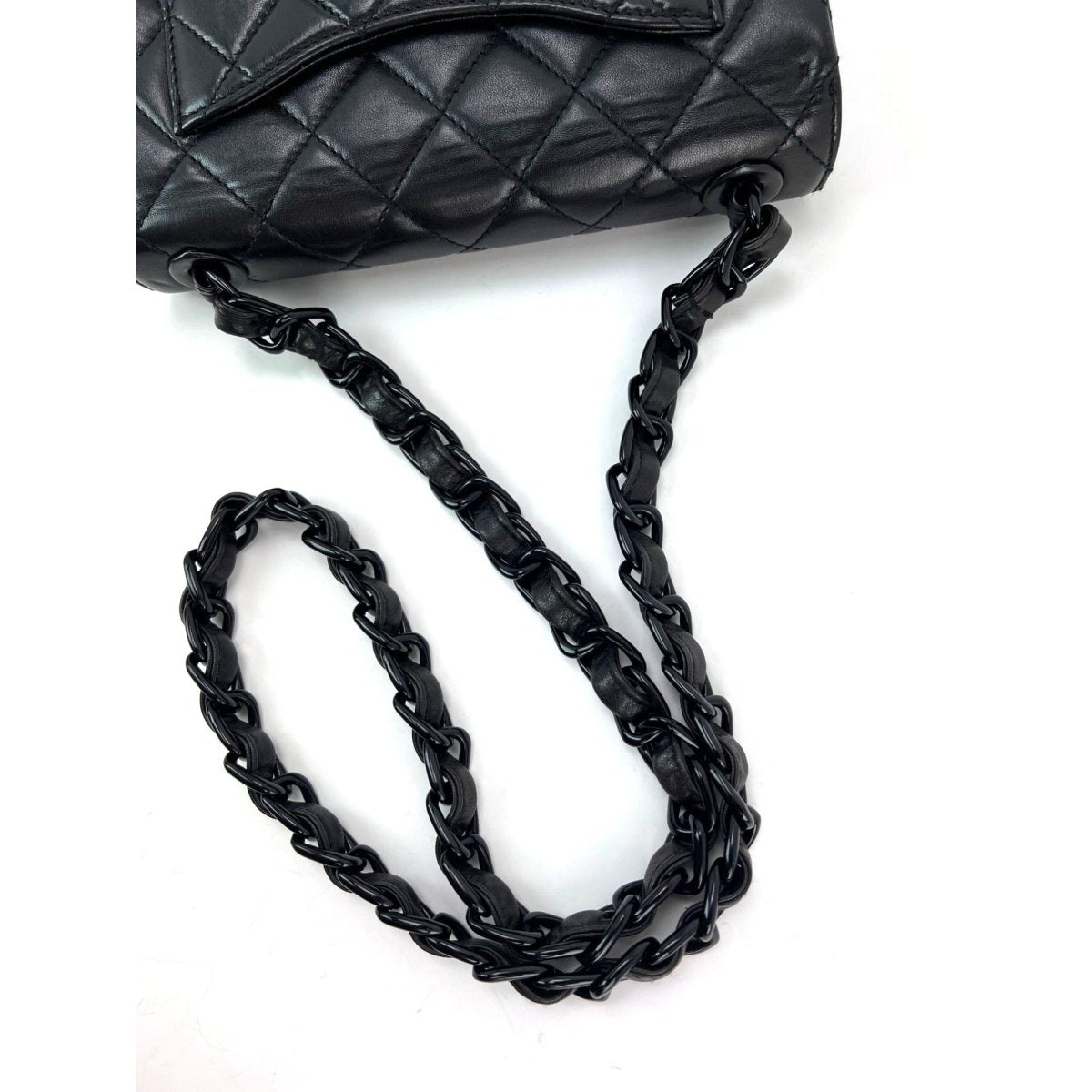 Chanel Vintage Quilted Lambskin Black Resin Chain Small Classic Single Flap Bag RARE - HOUSE OF SHE