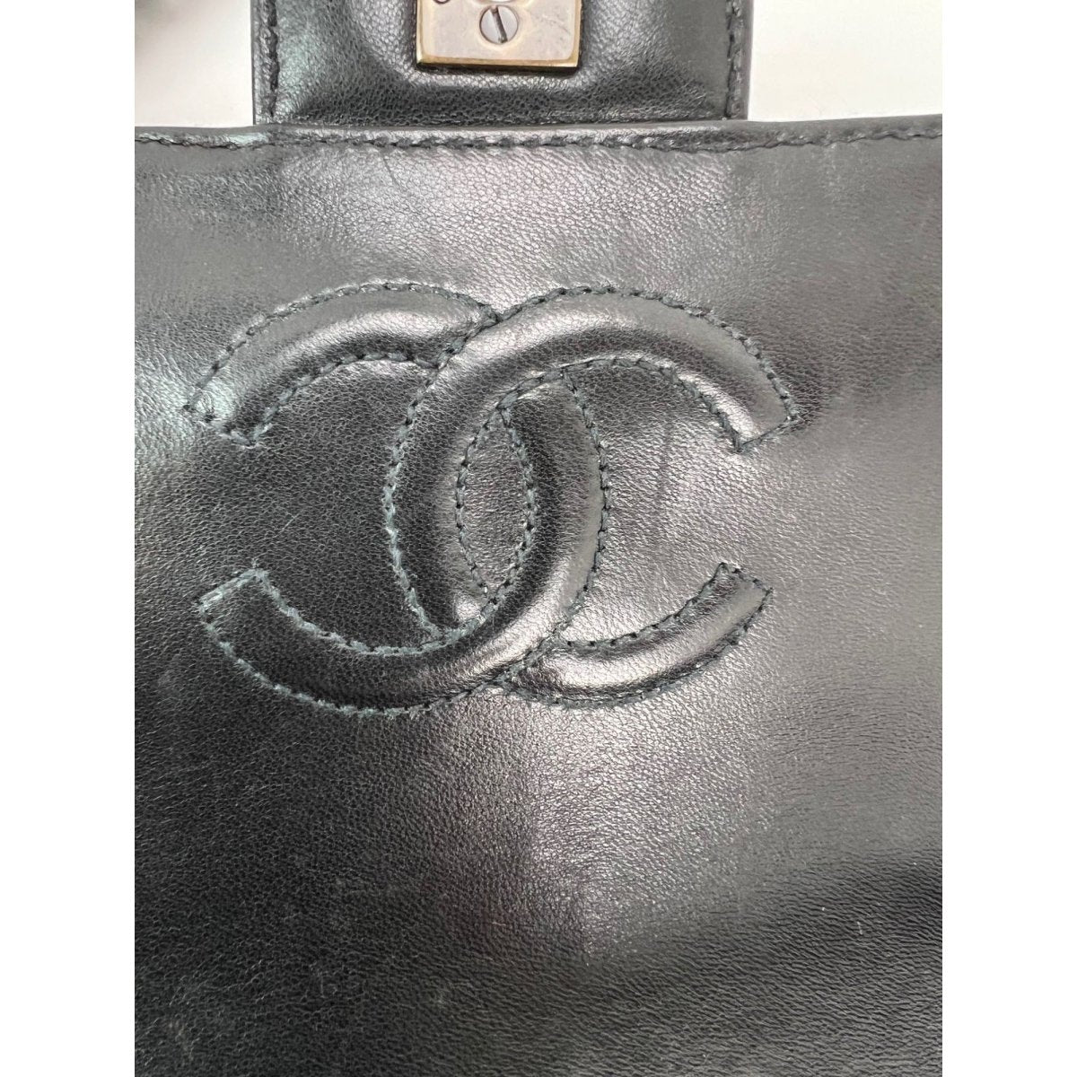 Chanel Vintage Quilted Lambskin Black Resin Chain Small Classic Single Flap Bag RARE - HOUSE OF SHE