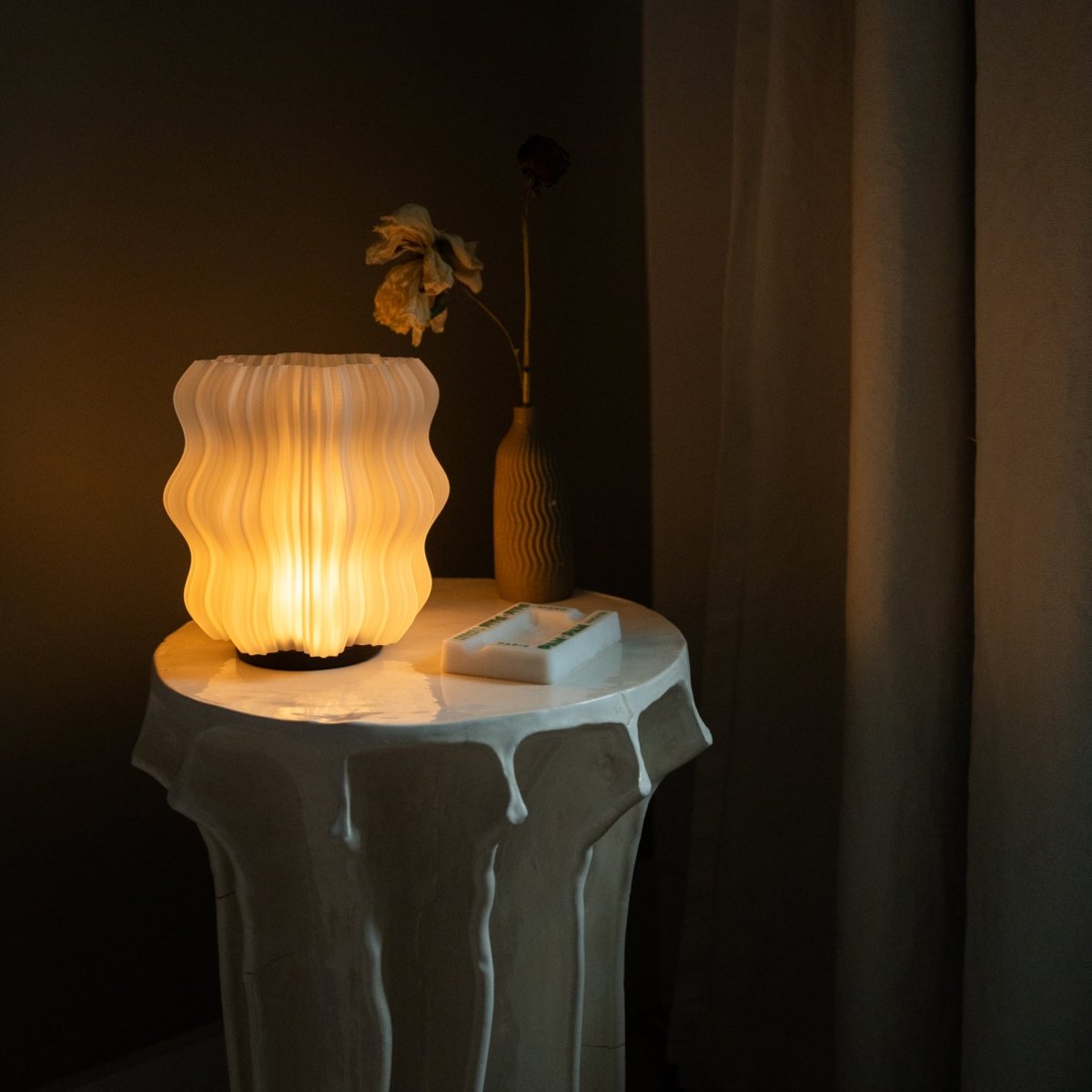 Cordless Mini Wavy Lamp - HOUSE OF SHE