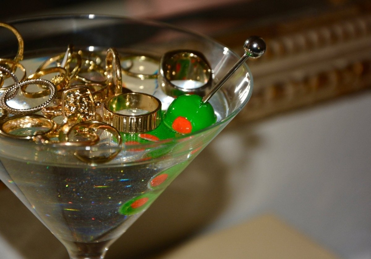 FAUX DIRTY MARTINI DECOR - HOUSE OF SHE