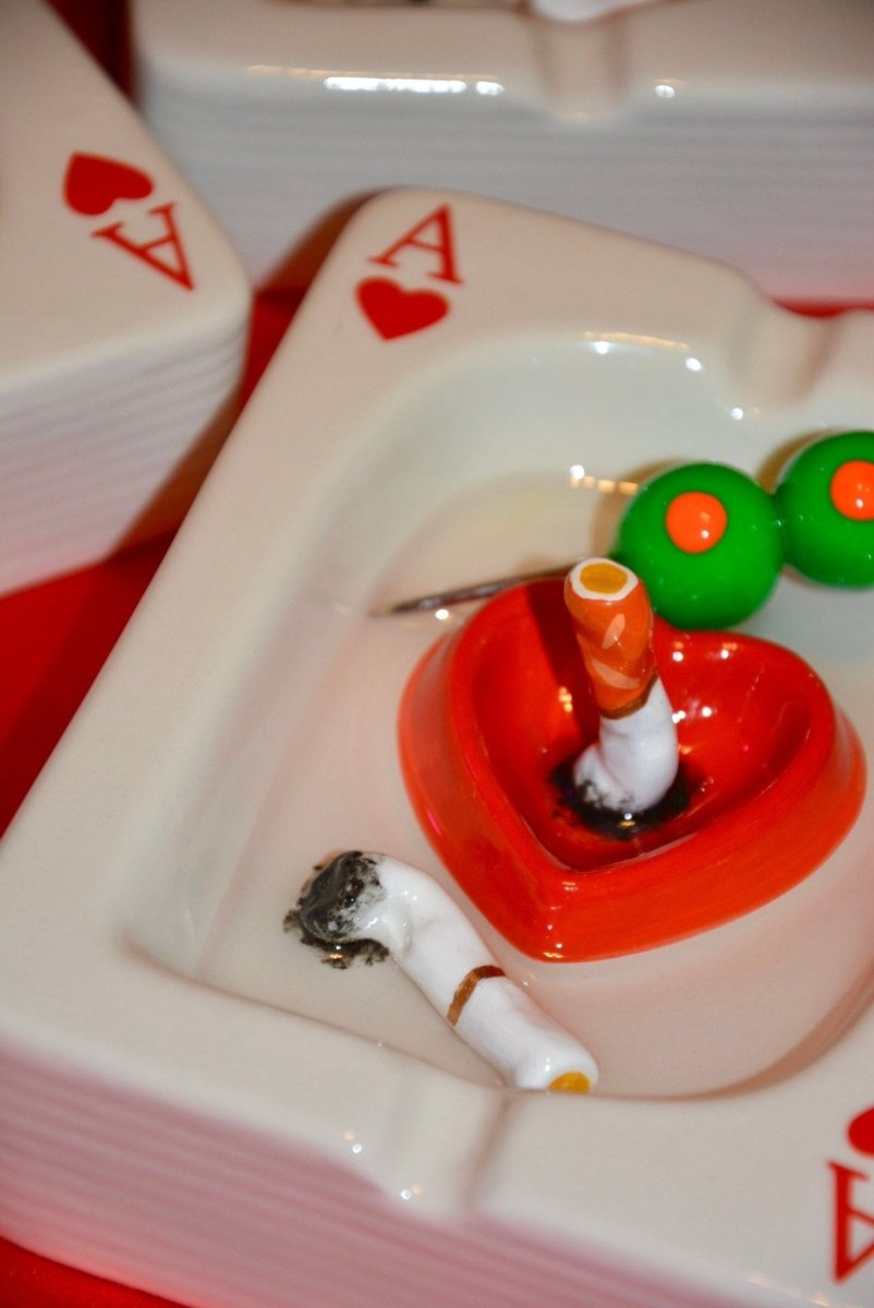 ROADSIDE CASINO ASHTRAY - HOUSE OF SHE