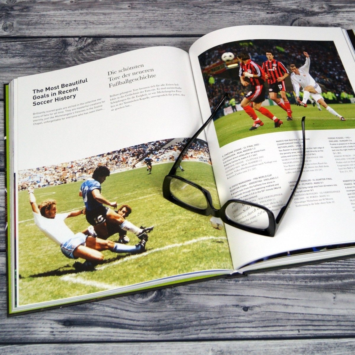 Soccer - The Ultimate Book - HOUSE OF SHE