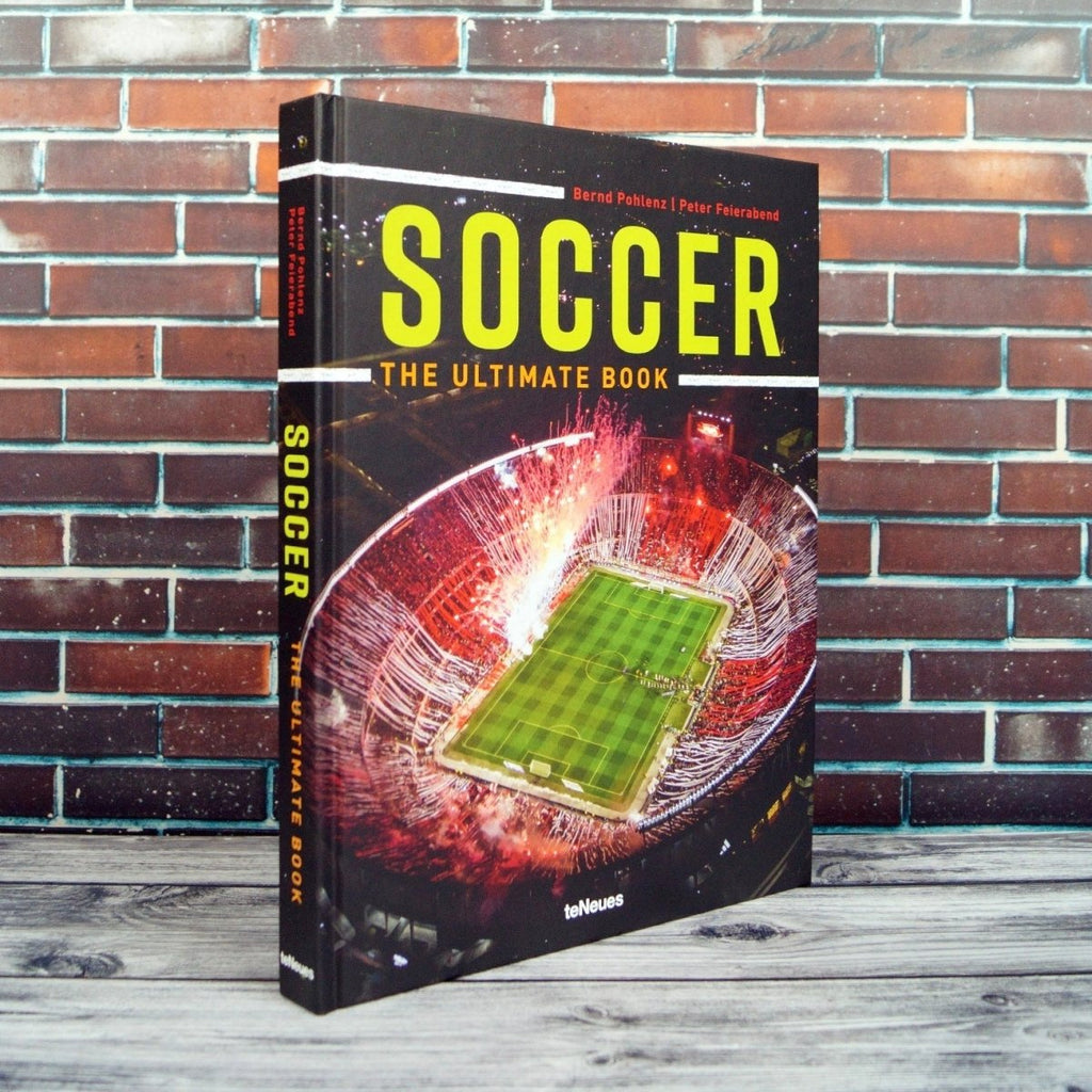 Soccer - The Ultimate Book - HOUSE OF SHE