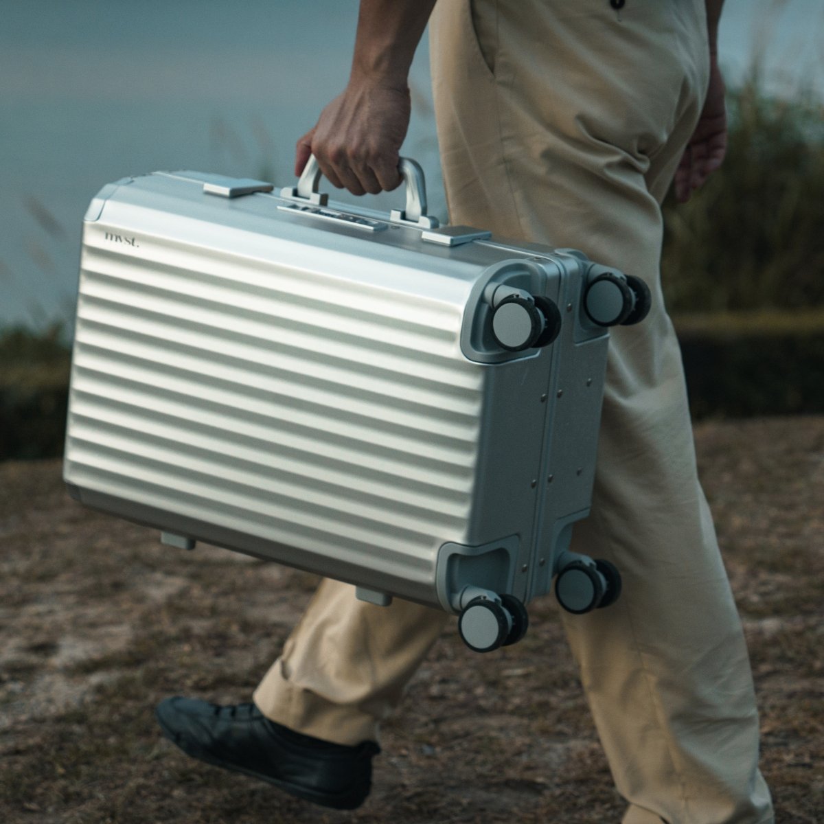 SPACE Aluminum Suitcase Silver - HOUSE OF SHE