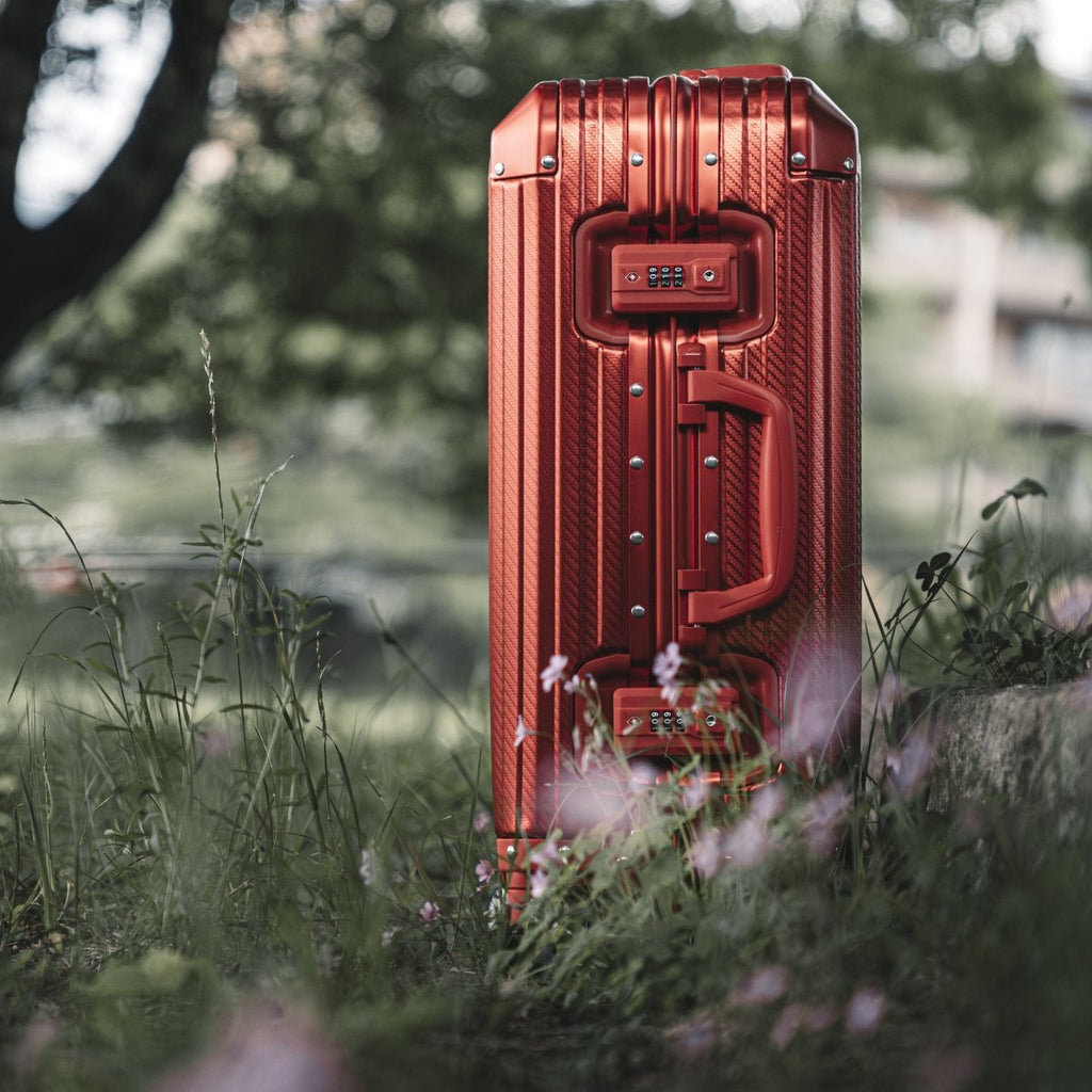 TREVA Aluminum Suitcase Red - HOUSE OF SHE