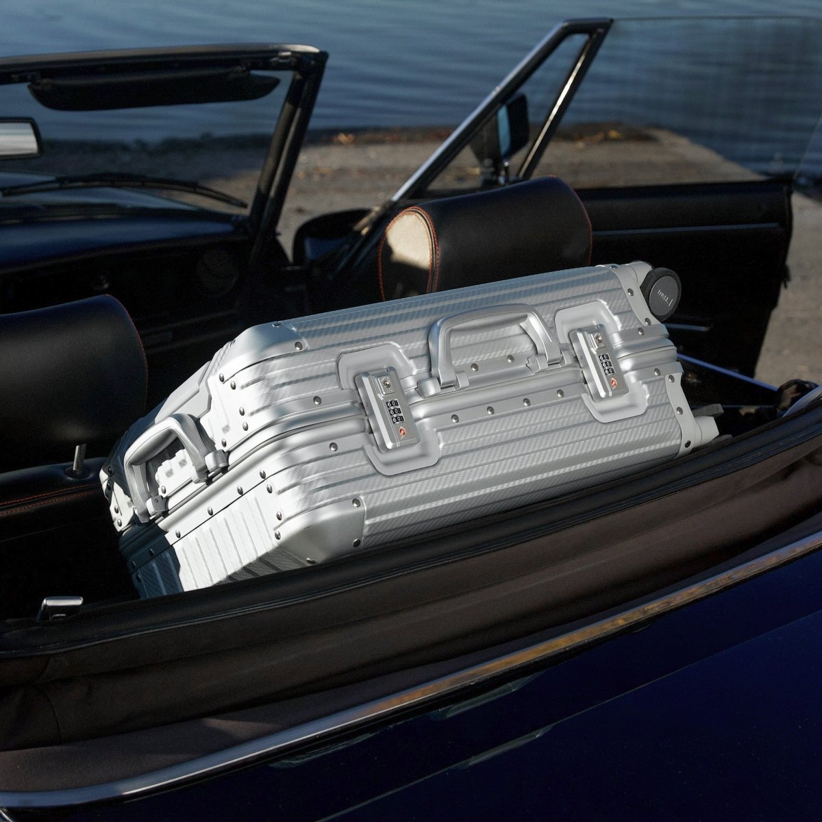 TREVA Aluminum Suitcase Silver - HOUSE OF SHE