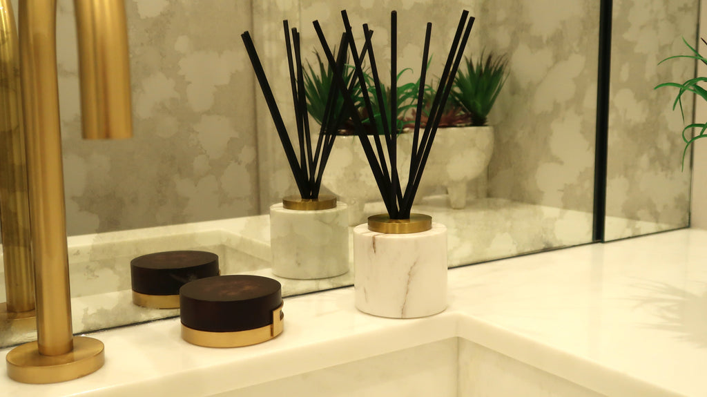 White Marble Reed Diffuser, "White Flower" Scent - HOUSE OF SHE