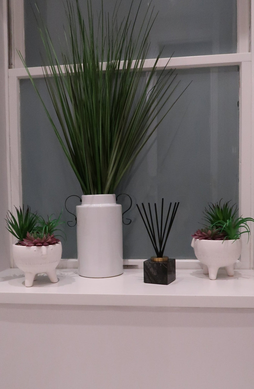 Black Marble Reed Diffuser, "Lily of the Valley" Scent - HOUSE OF SHE