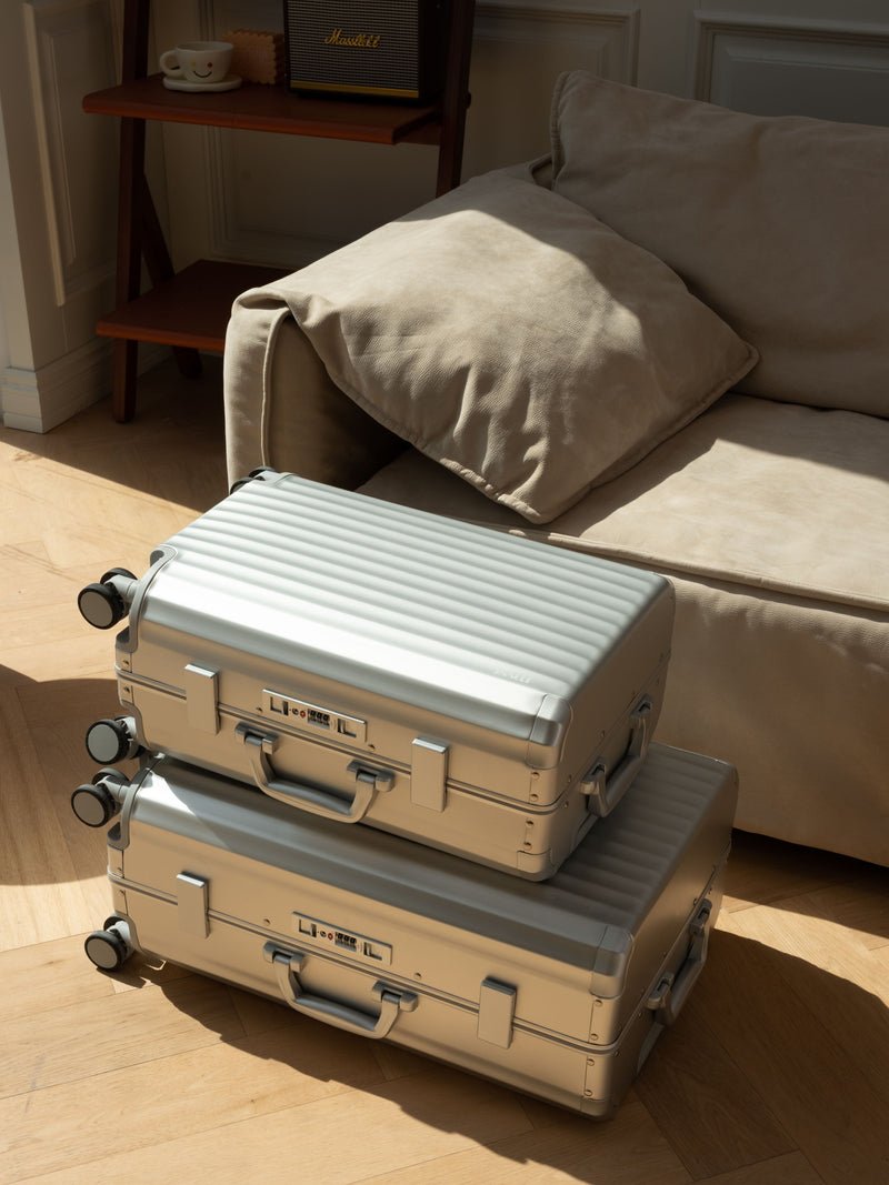 SPACE Aluminum Suitcase Silver - HOUSE OF SHE